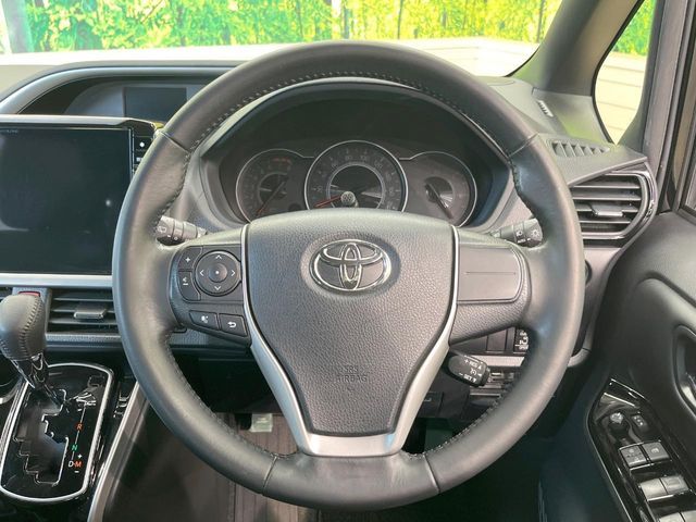 TOYOTA VOXY 2021 Image 31