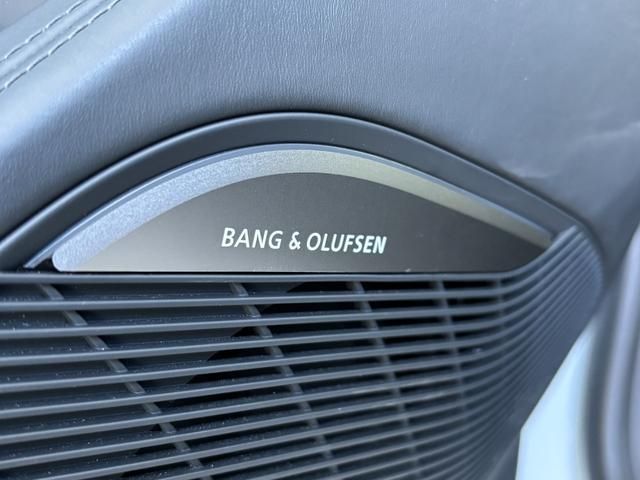 AUDI R8 2023 Image 31