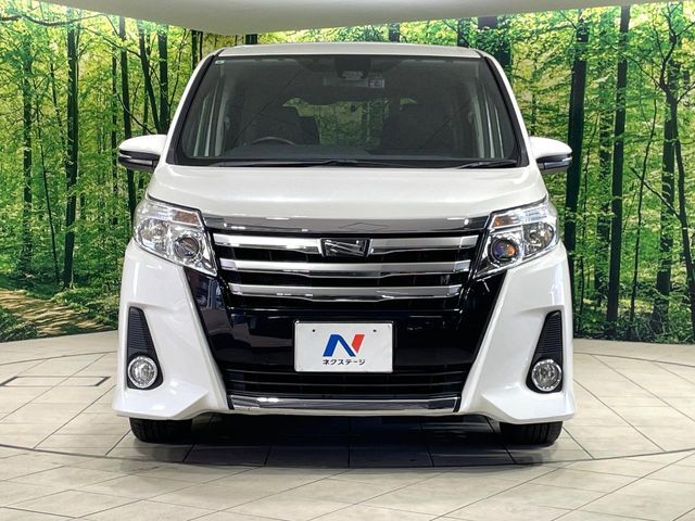 TOYOTA NOAH 2017 Image 31