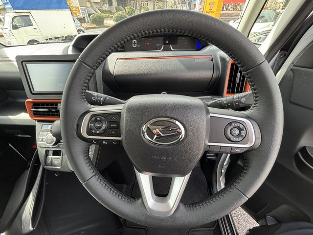 DAIHATSU TANTO FAN CROSS 2023 Image 31