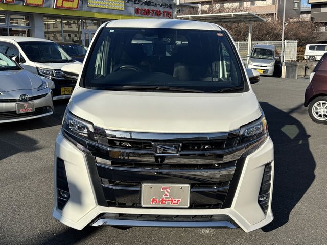 TOYOTA NOAH 2018 Image 31