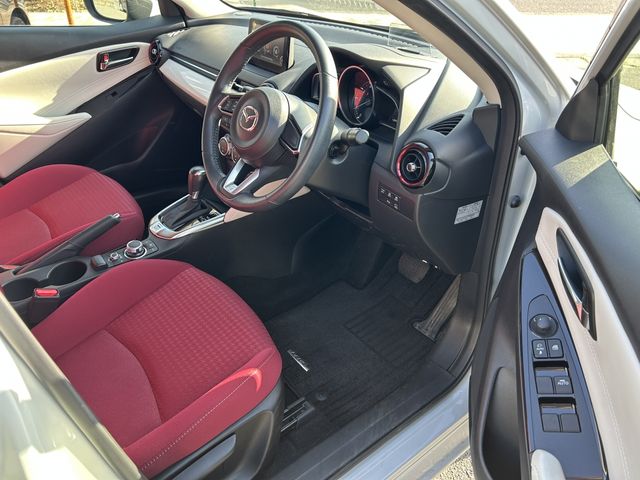 MAZDA DEMIO 2018 Image 31