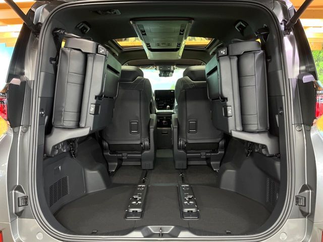 TOYOTA VELLFIRE  HYBRID 2026 Image 31