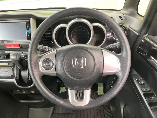 HONDA N BOX CUSTOM 2016 Image 31