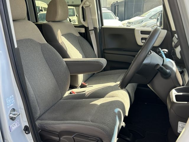 HONDA N BOX 2022 Image 31