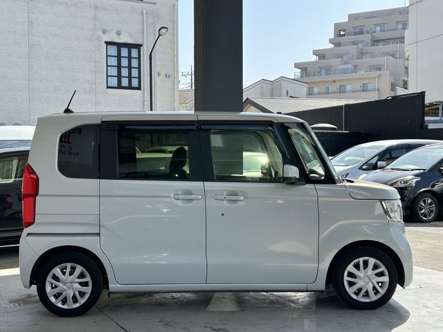 HONDA N BOX 2022 Image 31