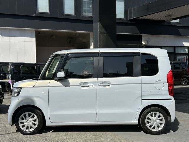 HONDA N BOX 2022 Image 31