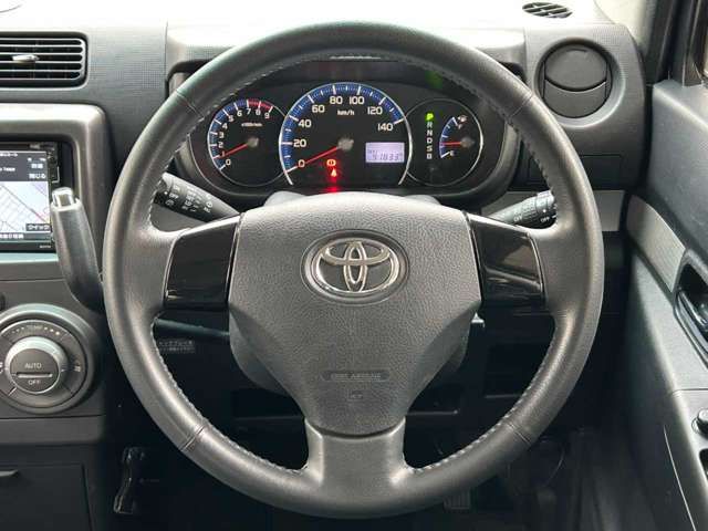 TOYOTA PIXIS SPACE CUSTOM 2012 Image 31