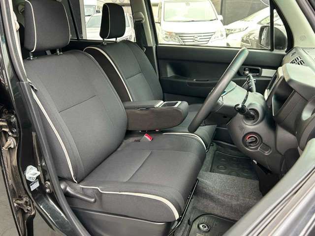 TOYOTA PIXIS SPACE CUSTOM 2012 Image 31