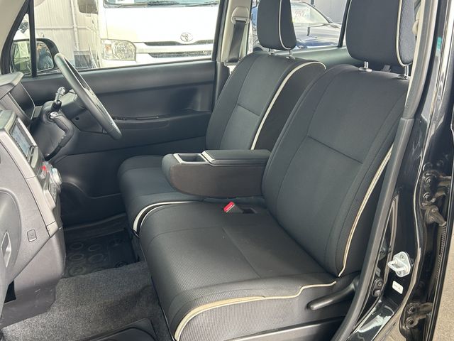 TOYOTA PIXIS SPACE CUSTOM 2012 Image 31