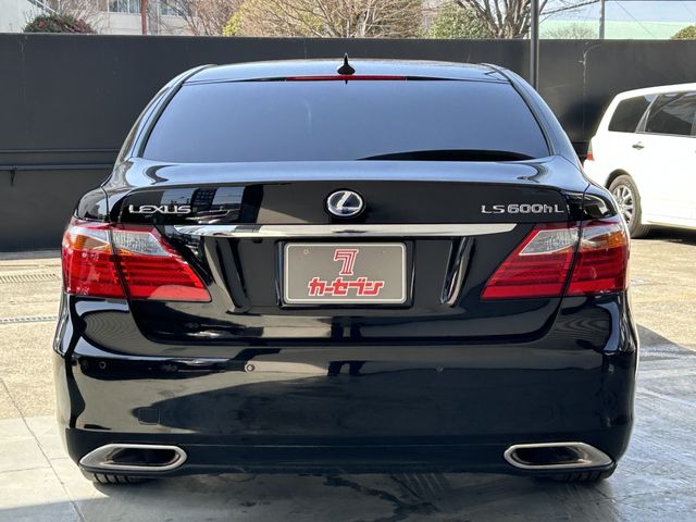 TOYOTA LEXUS LS600HL 2012 Image 31