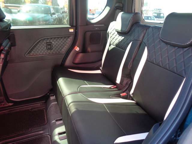 DAIHATSU TANTO CUSTOM 2021 Image 31