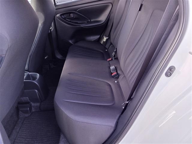 TOYOTA YARIS 2021 Image 31