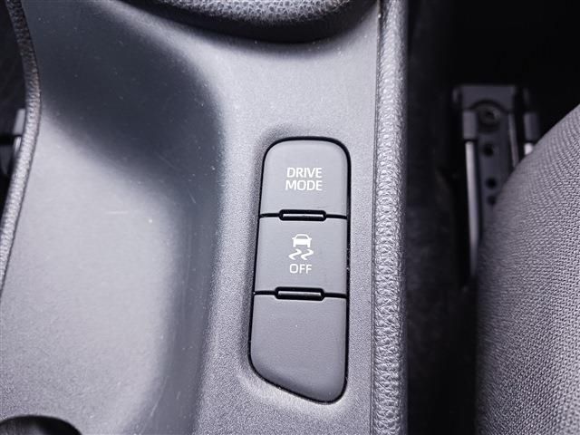 TOYOTA YARIS 2021 Image 31