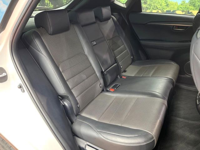 TOYOTA LEXUS NX300H 2021 Image 31