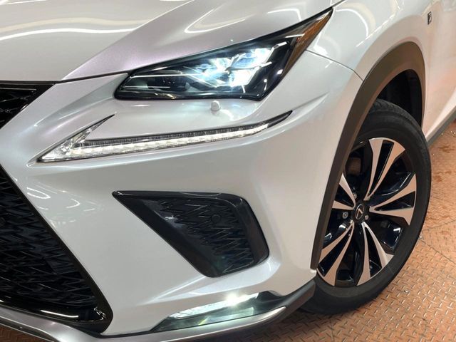 TOYOTA LEXUS NX300H 2021 Image 31