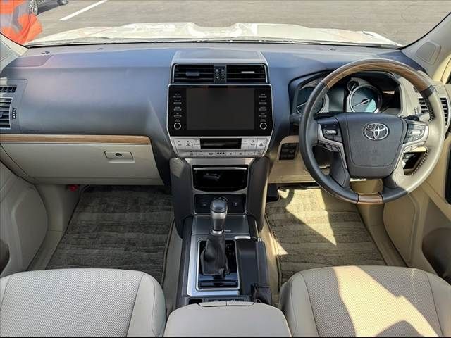 TOYOTA LANDCRUISER PRADO 2022 Image 31