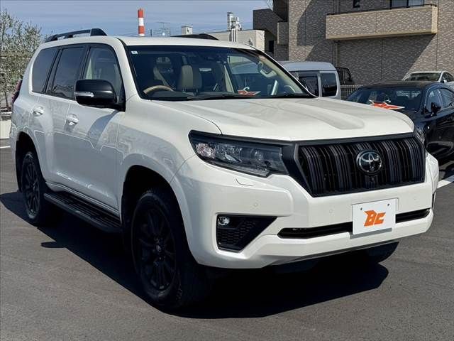 TOYOTA LANDCRUISER PRADO 2022 Image 31