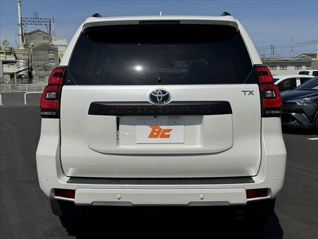 TOYOTA LANDCRUISER PRADO 2022 Image 31