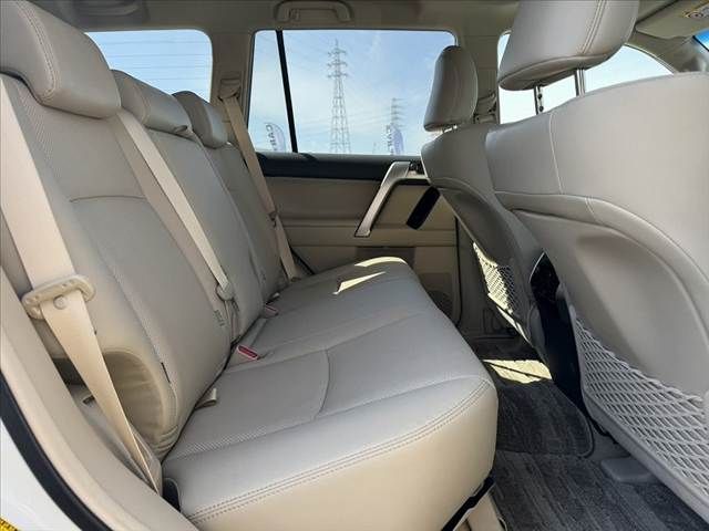 TOYOTA LANDCRUISER PRADO 2022 Image 31