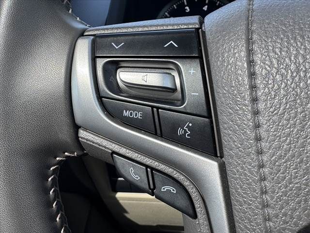 TOYOTA LANDCRUISER PRADO 2022 Image 31