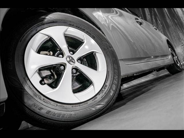 TOYOTA PRIUS 2012 Image 31