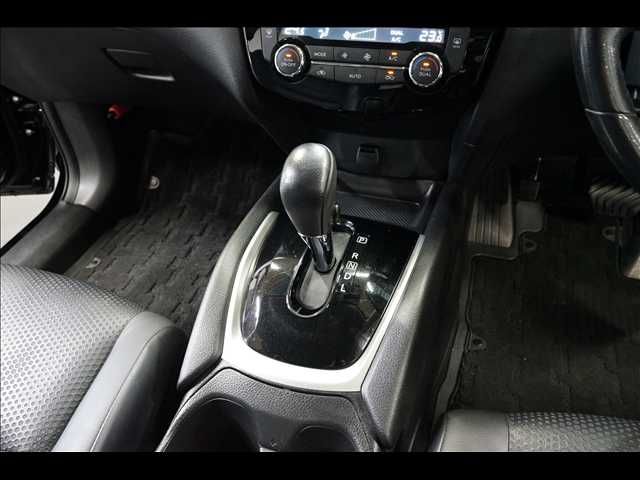 NISSAN X-TRAIL 2WD 2019 Image 31