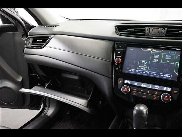 NISSAN X-TRAIL 2WD 2019 Image 31