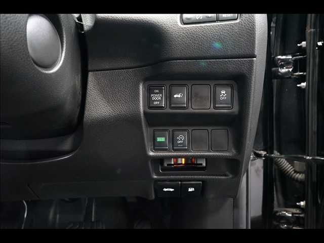 NISSAN X-TRAIL 2WD 2019 Image 31