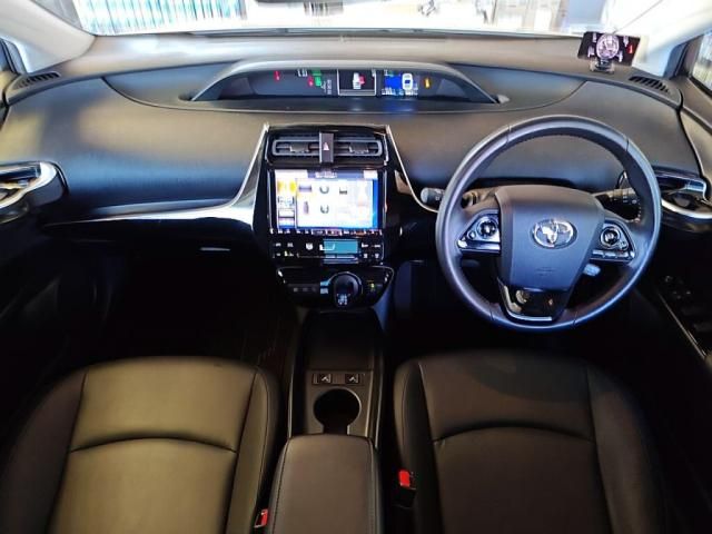 TOYOTA PRIUS 2019 Image 31