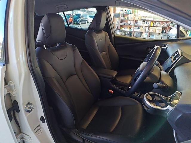 TOYOTA PRIUS 2019 Image 31