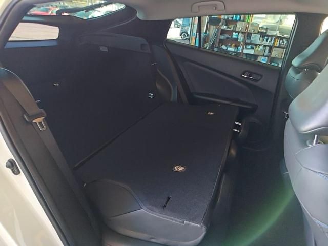 TOYOTA PRIUS 2019 Image 31