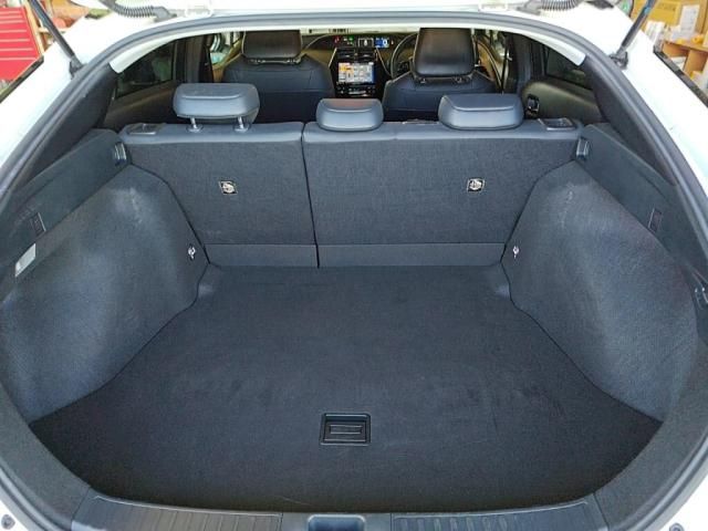 TOYOTA PRIUS 2019 Image 31