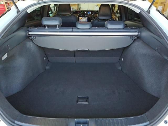 TOYOTA PRIUS 2019 Image 31