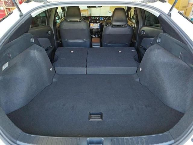 TOYOTA PRIUS 2019 Image 31