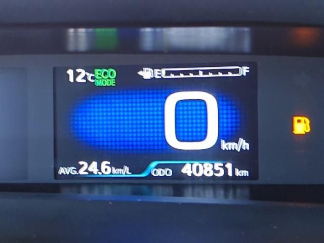 TOYOTA PRIUS 2019 Image 31