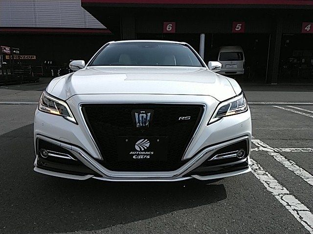 TOYOTA CROWN SEDAN HYBRID 4 2018 Image 31