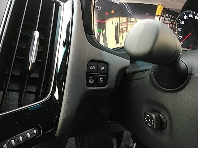 TOYOTA CROWN SEDAN HYBRID 4 2018 Image 31