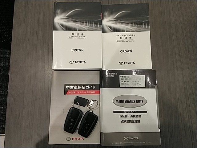 TOYOTA CROWN SEDAN HYBRID 4 2018 Image 31