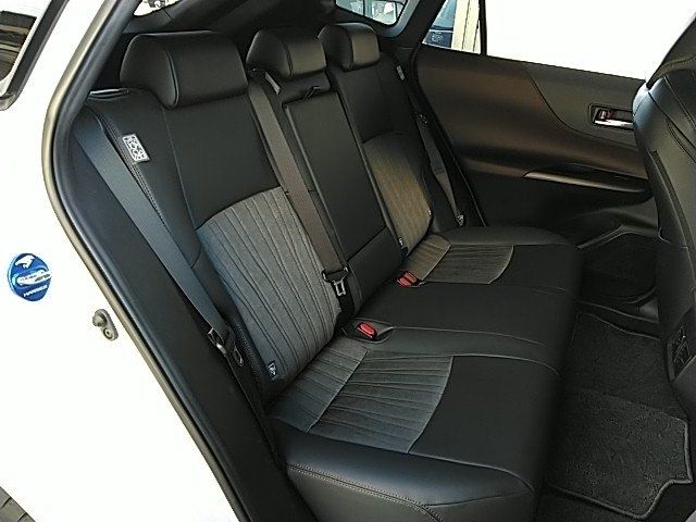 TOYOTA HARRIER 2WD 2023 Image 31