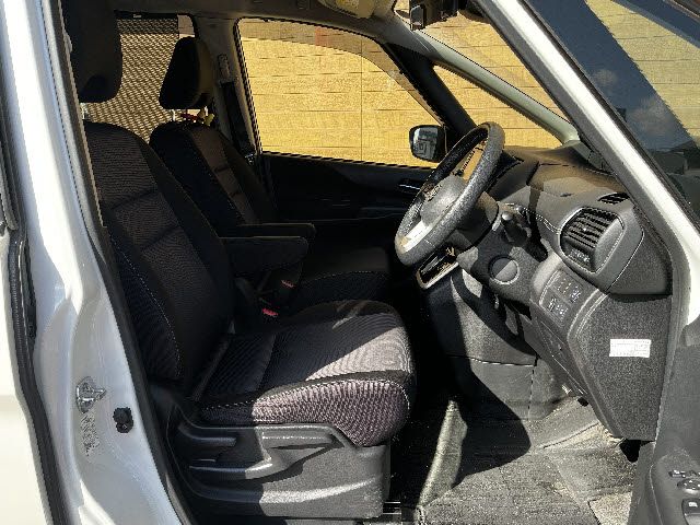 NISSAN SERENA  S-HYBRID 2019 Image 31