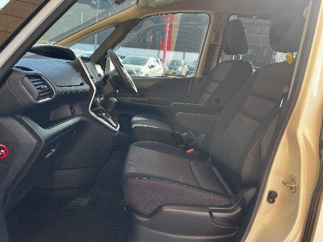 NISSAN SERENA  S-HYBRID 2019 Image 31