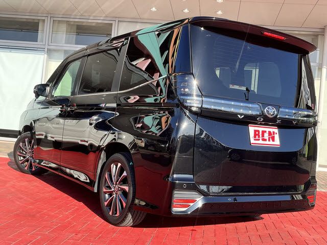 TOYOTA VOXY 2023 Image 31