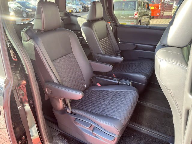 TOYOTA VOXY 2023 Image 31