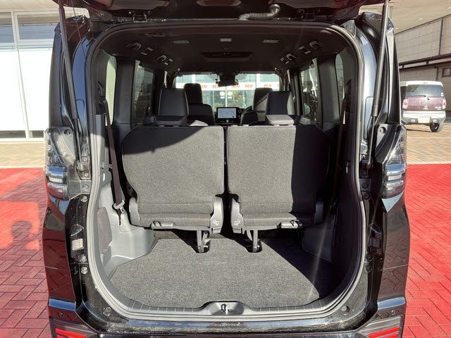 TOYOTA VOXY 2023 Image 31