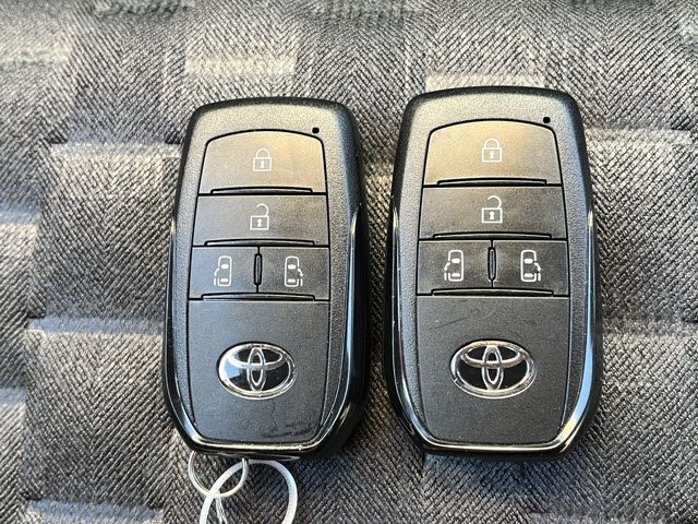 TOYOTA VOXY 2023 Image 31