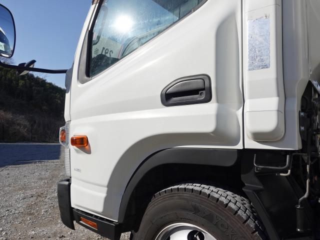MITSUBISHI CANTER 2015 Image 31