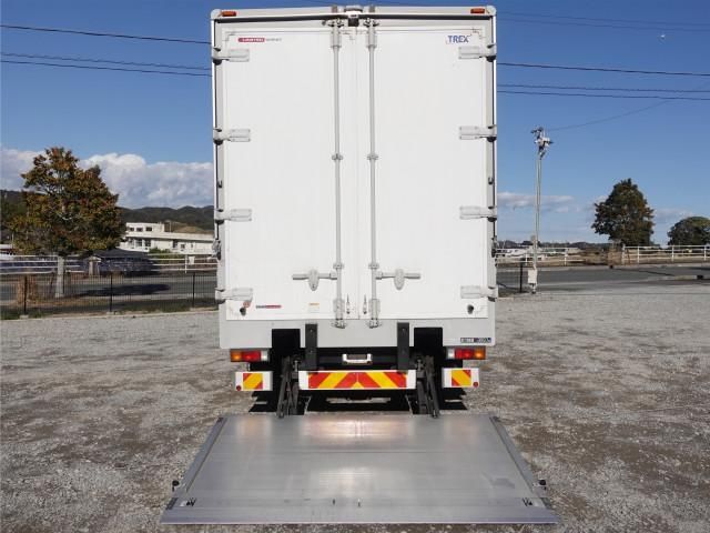 MITSUBISHI CANTER 2015 Image 31