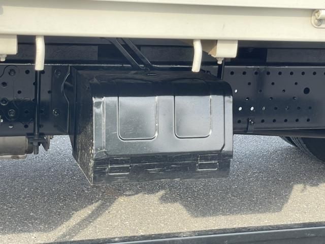 ISUZU ELF 2021 Image 31