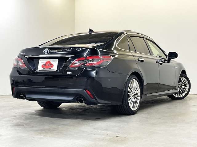 TOYOTA CROWN SEDAN HYBRID 2019 Image 31